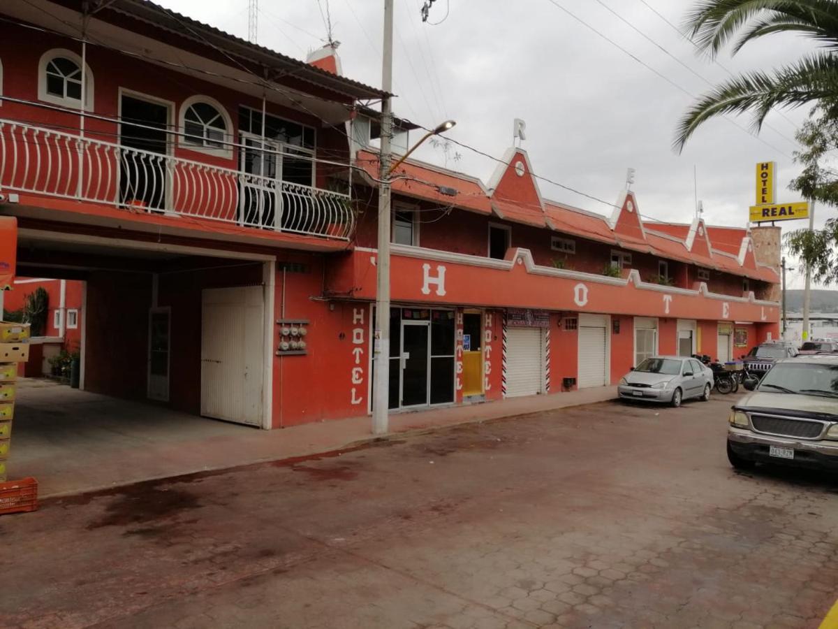 hotel real Cadereyta de Montes Exterior foto