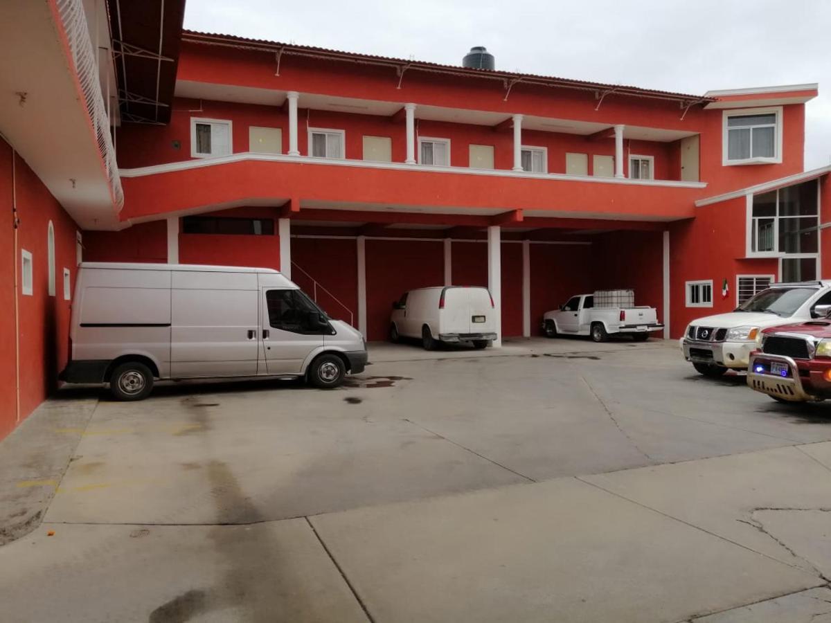 hotel real Cadereyta de Montes Exterior foto